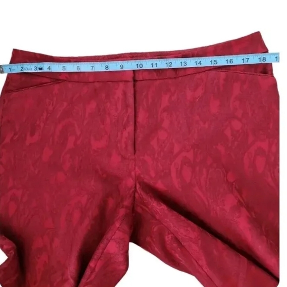 White House Black Market The Slim Ankle Pant Red Size 10 Stretch Paisley Print - Picture 7 of 11